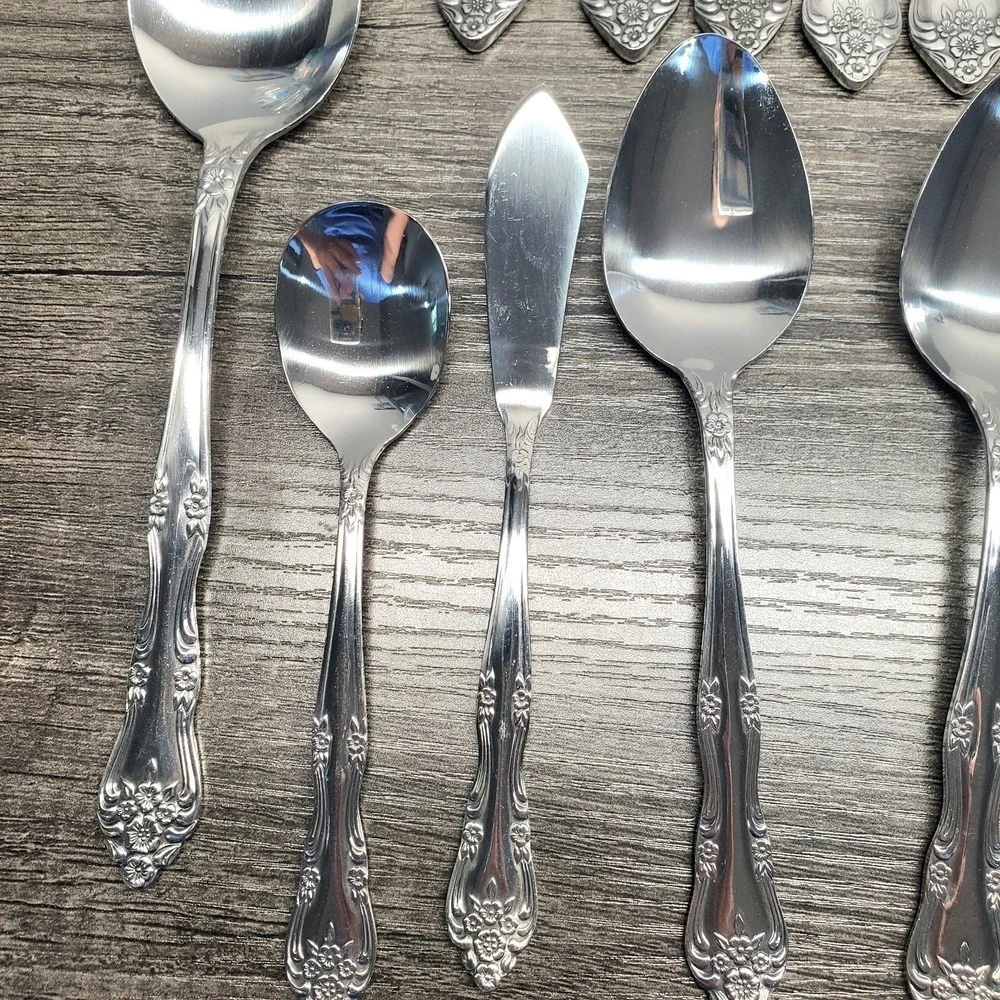 Rogers Co Flatware Set Stainless Korea Floral Pattern Service 8 Set Of 43 NEW